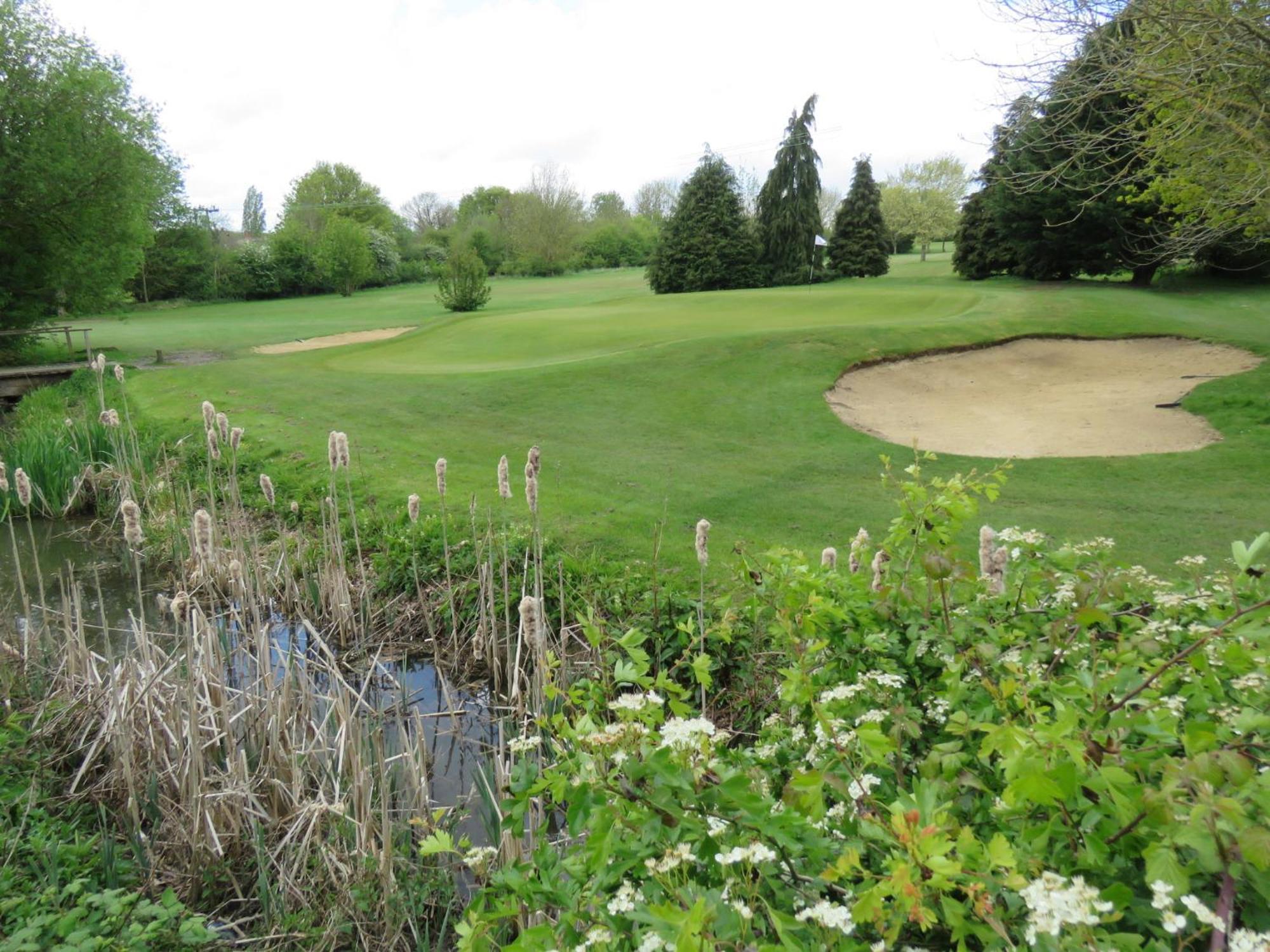 Manor Of Groves Hotel, Golf & Health Club Sawbridgeworth Exterior photo